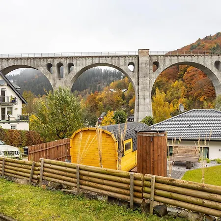 Am Viadukt Apartmán *